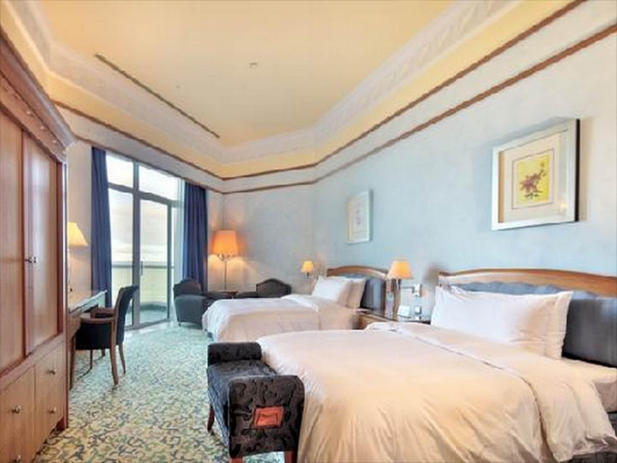 Empire Hotel And Country Club Brunei Bandar Seri Begawan Extérieur photo